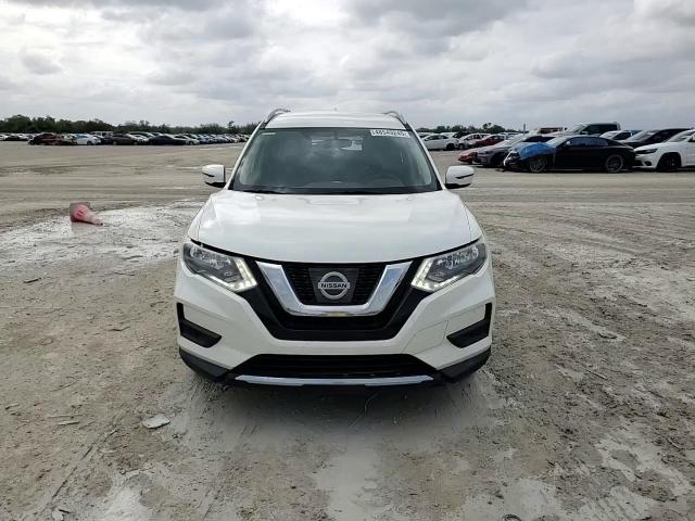 2017 Nissan Rogue - Image 12