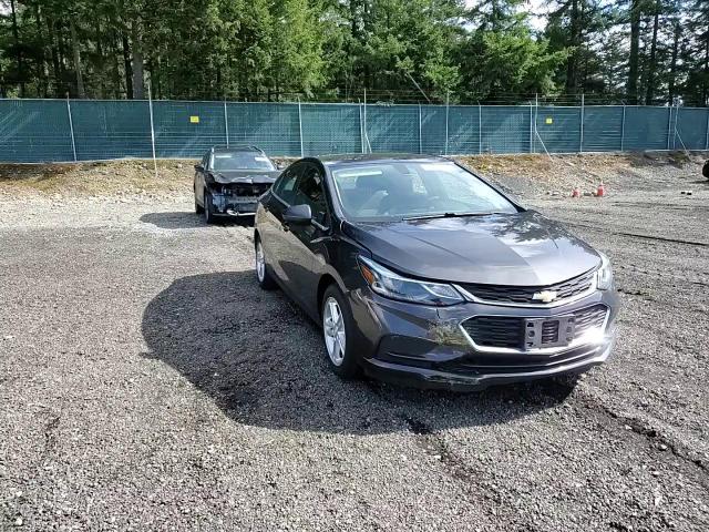 2017 Chevrolet Cruze - Image 11