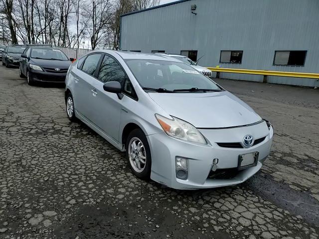 2010 Toyota Prius - Image 11