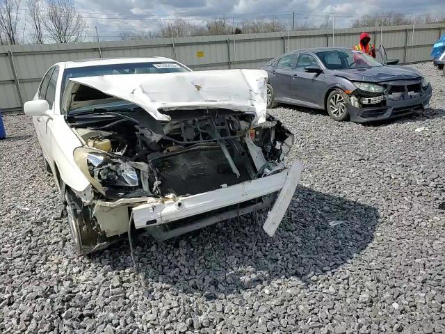 2005 Lexus ES - Image 11