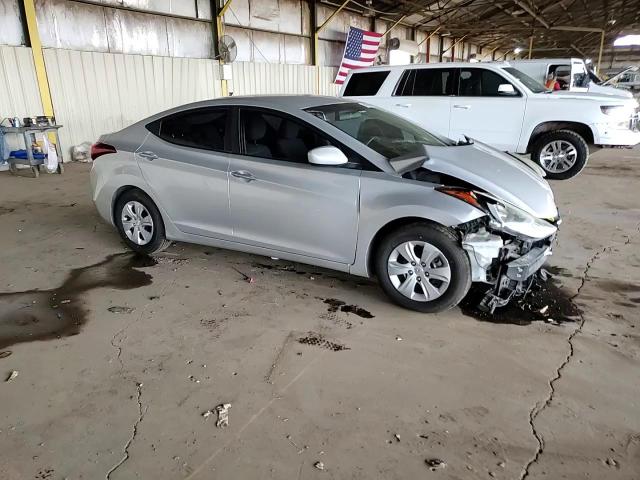 2016 Hyundai Elantra - Image 11