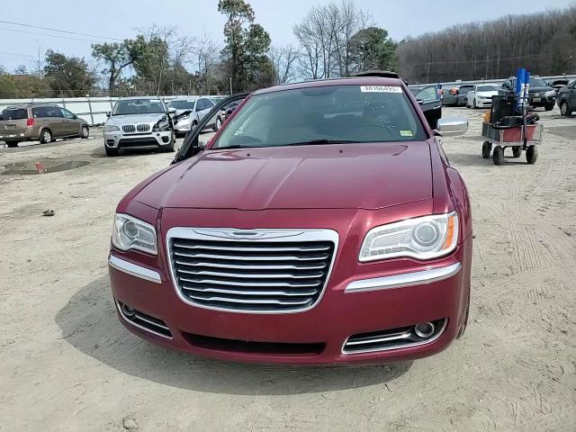 2012 Chrysler 300 - Image 11