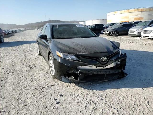 2018 Toyota Camry - Image 10