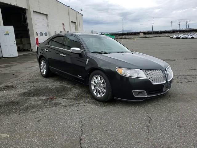 2011 Lincoln MKZ - Image 11