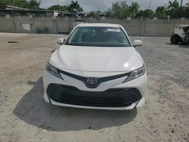 2019 Toyota Camry - Image 13