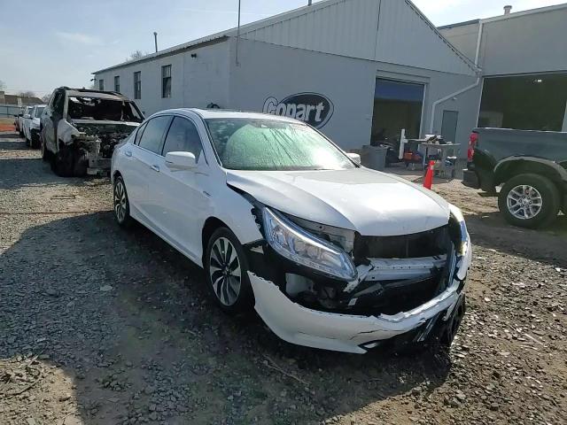 2014 Honda Accord - Image 13