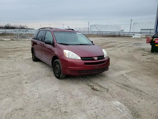 2004 Toyota Sienna - Image 11