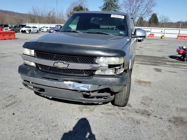 2002 Chevrolet Silverado - Image 11