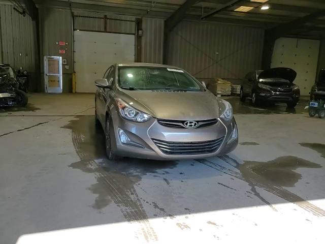 2014 Hyundai Elantra - Image 11
