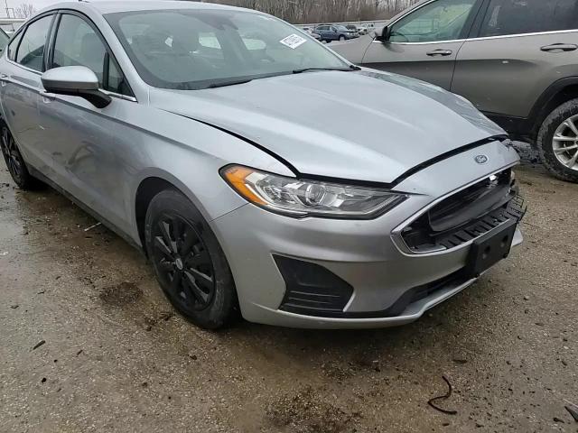 2020 Ford Fusion - Image 13