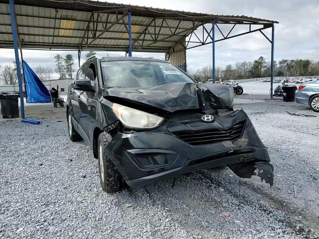 2010 Hyundai Tucson - Image 12