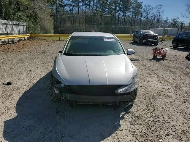 2019 Hyundai Elantra - Image 11