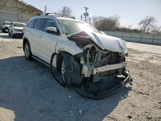 2014 Toyota Highlander - Image 12