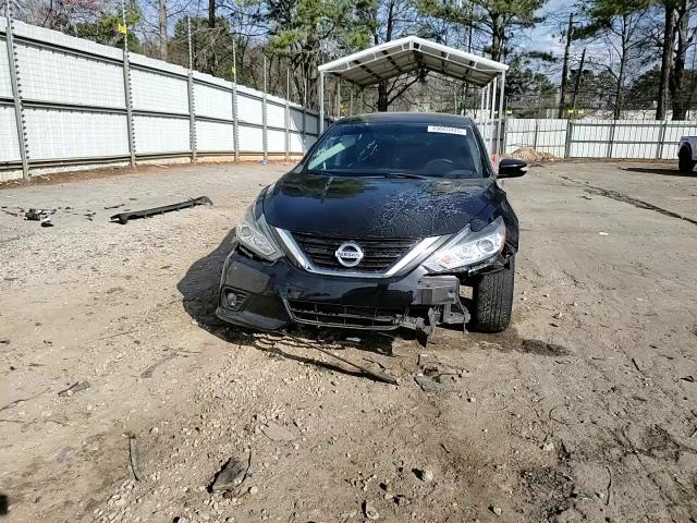 2017 Nissan Altima - Image 14