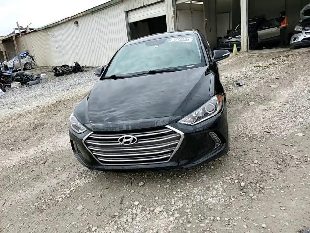 2017 Hyundai Elantra - Image 14