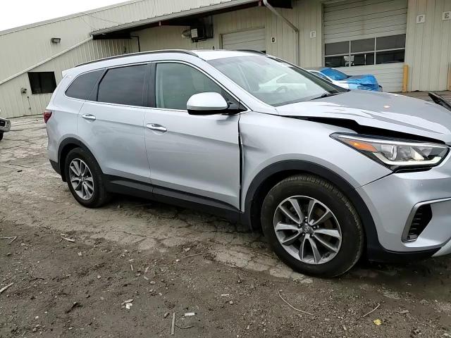 2019 Hyundai Santa Fe - Image 11