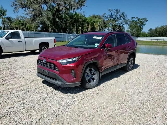 2024 Toyota RAV 4 - Image 11