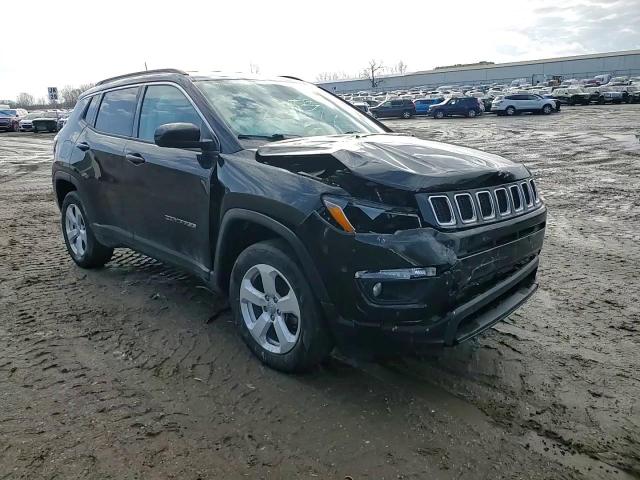2018 Jeep Compass - Image 12