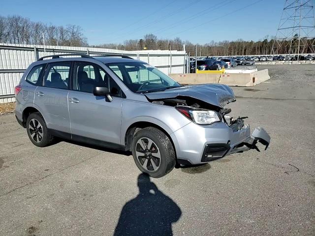 2017 Subaru Forester - Image 12