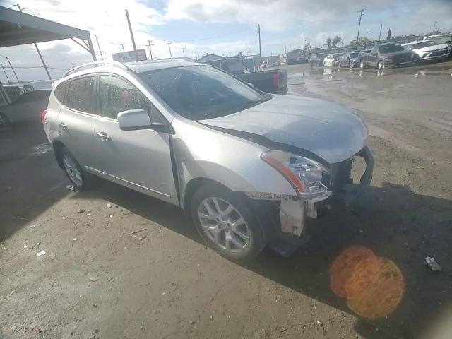 2011 Nissan Rogue - Image 12