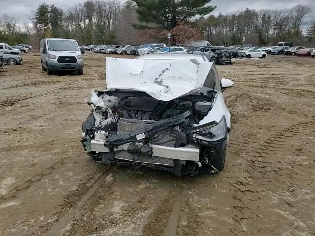 2022 Hyundai Sonata - Image 11