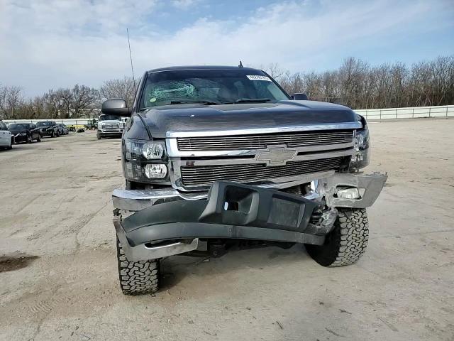 2011 Chevrolet Silverado - Image 10