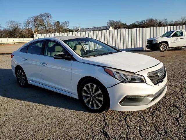 2016 Hyundai Sonata - Image 10