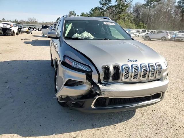 2015 Jeep Grand Cherokee - Image 11