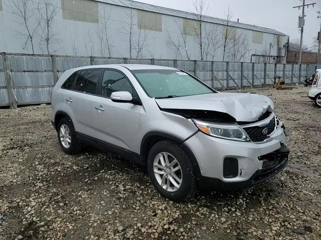 2015 Kia Sorento - Image 12