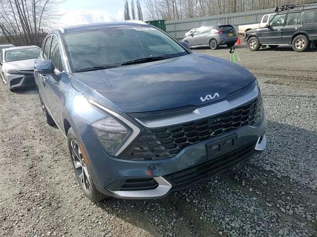 2023 Kia Sportage - Image 10