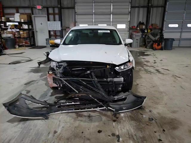 2016 Ford Fusion - Image 11