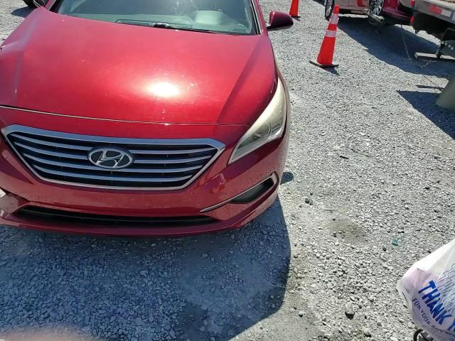 2016 Hyundai Sonata - Image 10