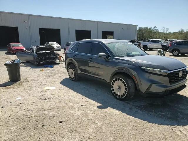 2025 Honda CR-V - Image 11