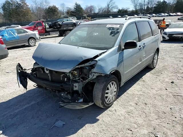 2006 Toyota Sienna - Image 12