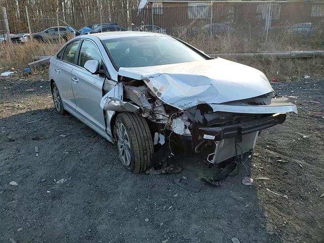 2016 Hyundai Sonata - Image 10