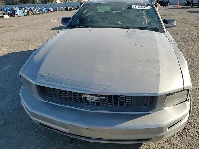 2009 Ford Mustang - Image 10