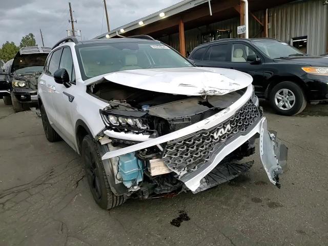 2022 Kia Sorento - Image 11