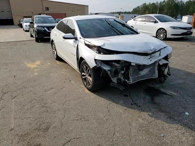 2018 Chevrolet Malibu - Image 11