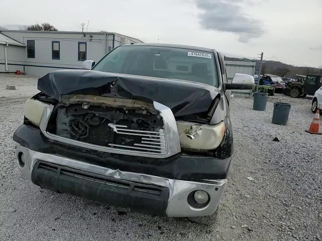 2011 Toyota Tundra - Image 10
