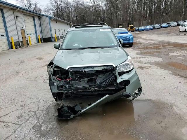 2015 Subaru Forester - Image 14