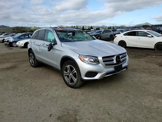 2016 Mercedes-Benz GLC - Image 11