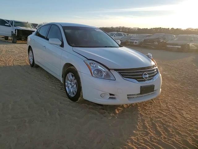 2012 Nissan Altima - Image 13