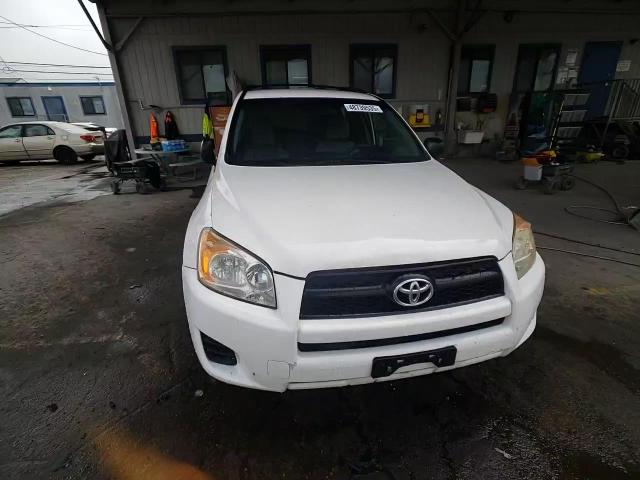 2011 Toyota RAV 4 - Image 12