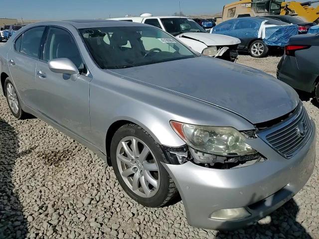 2007 Lexus LS - Image 10