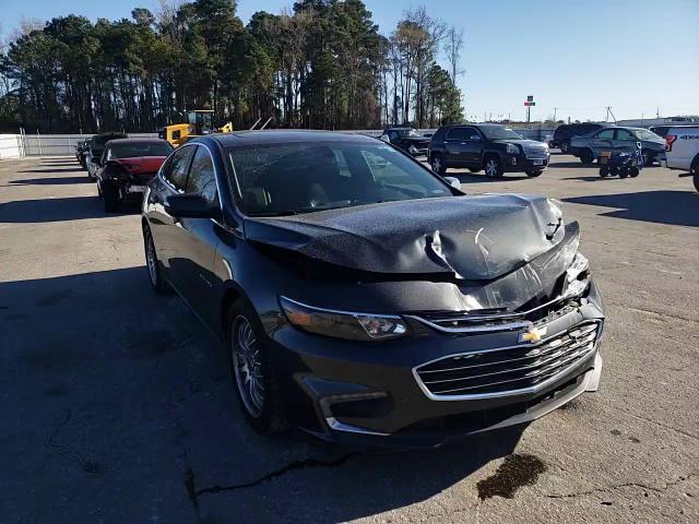 2018 Chevrolet Malibu - Image 11