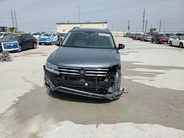 2018 Volkswagen Tiguan - Image 14