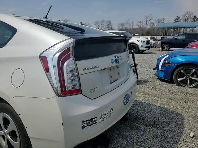 2015 Toyota Prius - Image 11