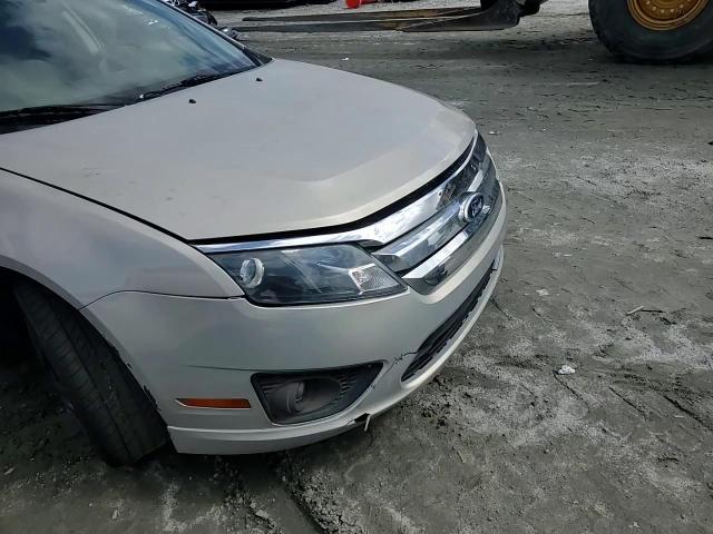 2010 Ford Fusion - Image 11