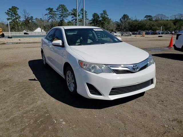 2012 Toyota Camry - Image 10