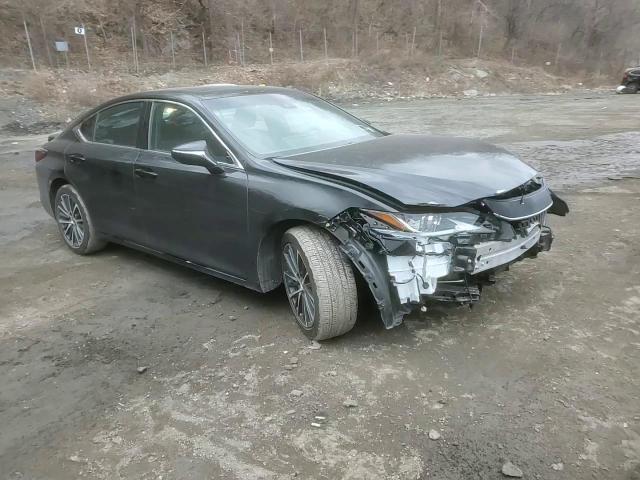 2022 Lexus ES - Image 10